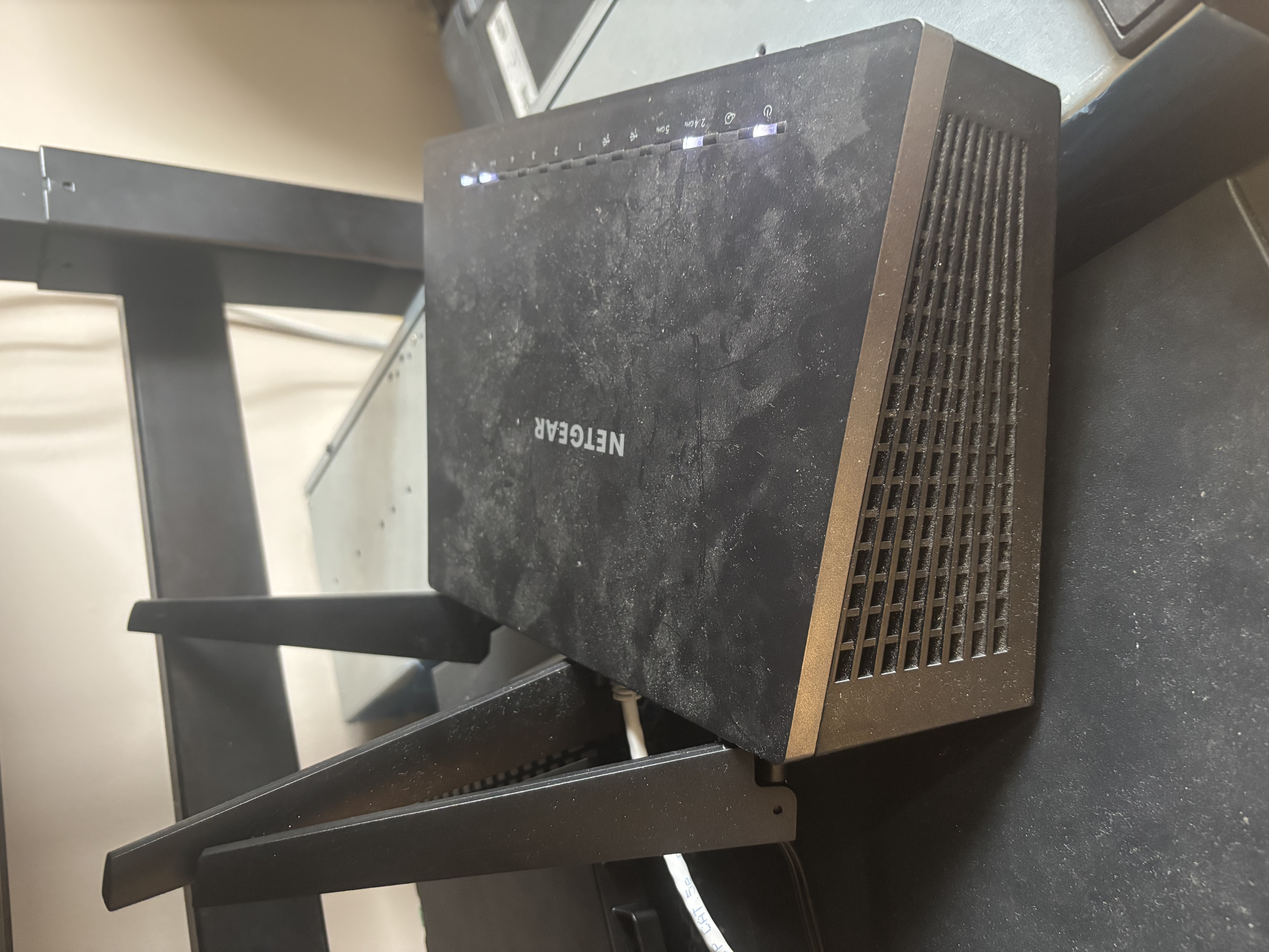 Netgear R7000